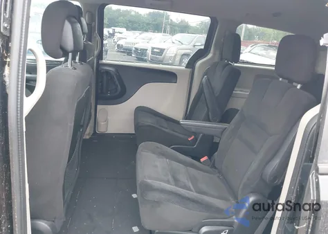 2016 Dodge Grand Caravan Sxt z USA, uszkodzony, nr VIN 2C4RDGCG4GR375791